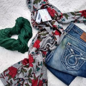 Lularoe sarah red dahlias unicorn small